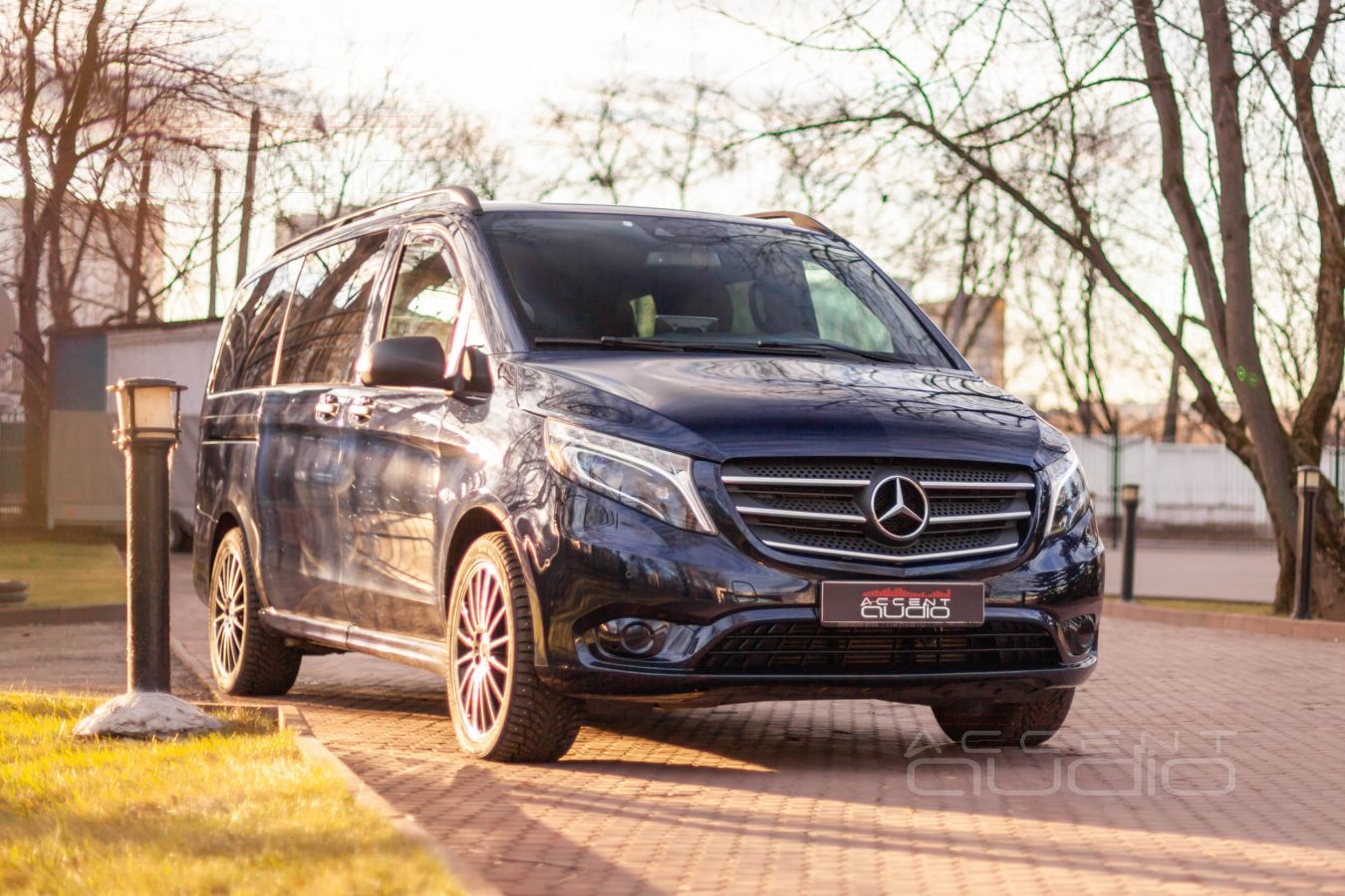 А нужен ли вам V-Класс ?