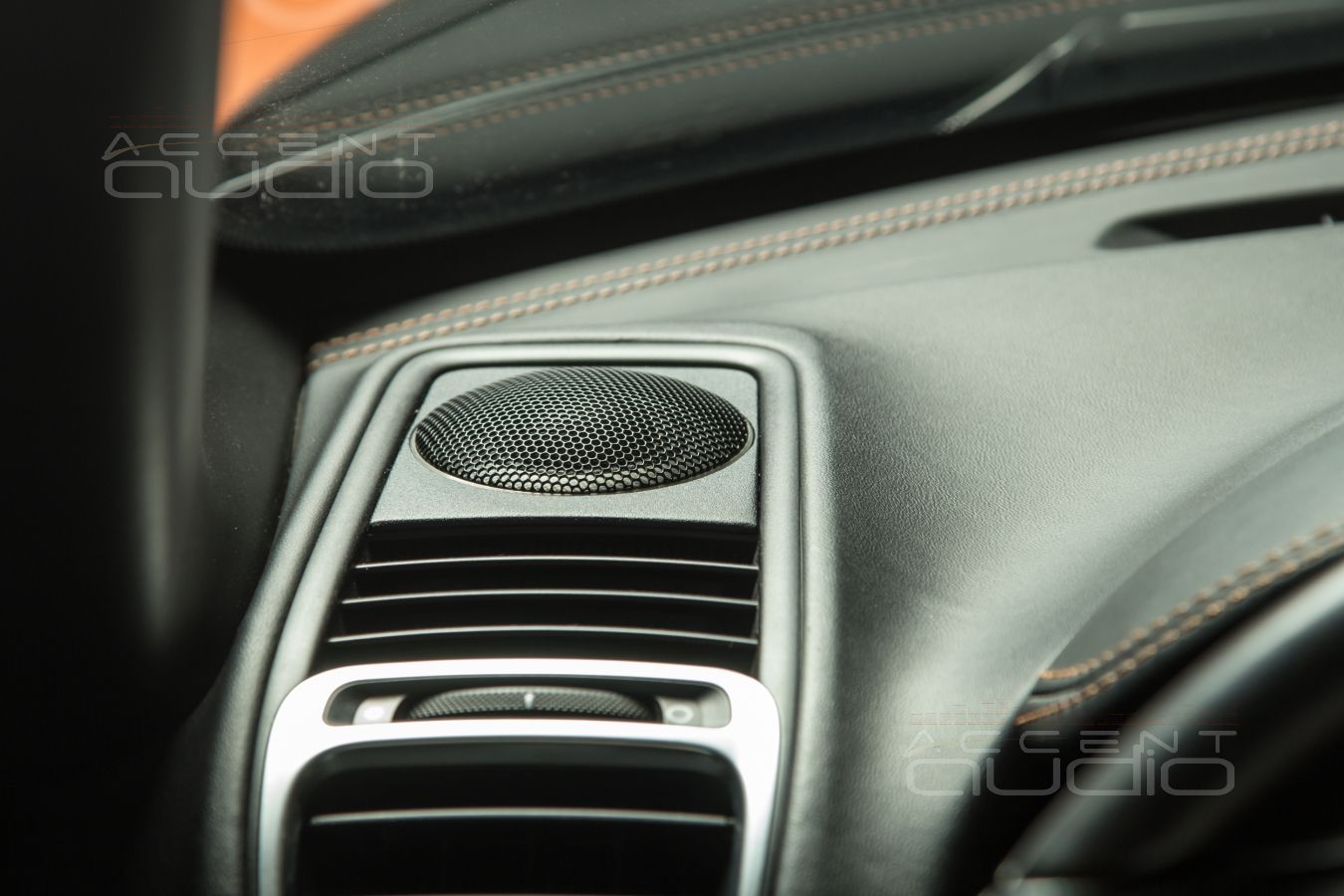 Роскошь ВЧ Brax ML1 в дизайне интерьера Porsche Boxter