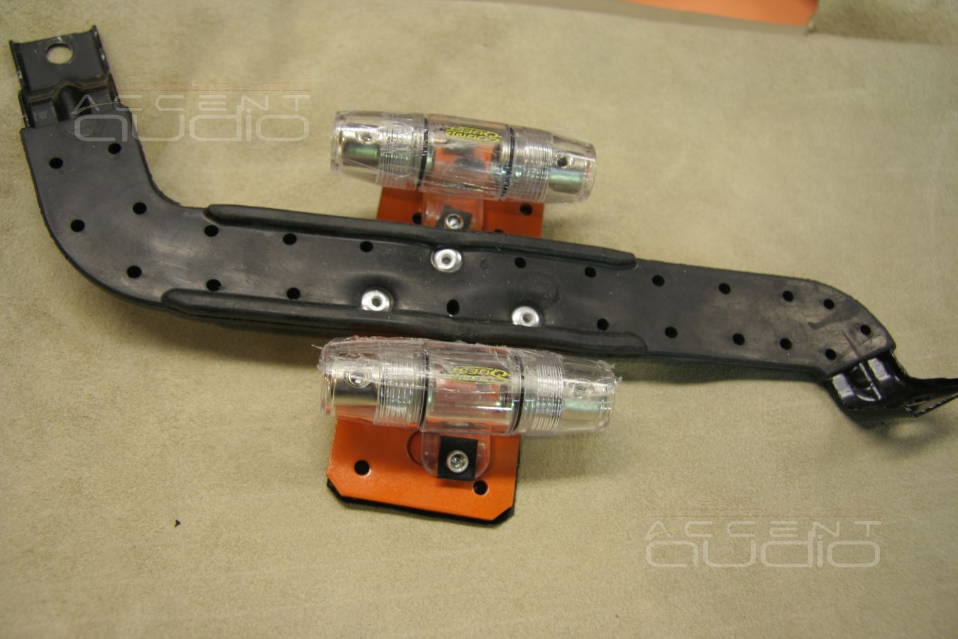 Шестиканальный усилитель Audison LRx 6.9 в BMW 330i E90