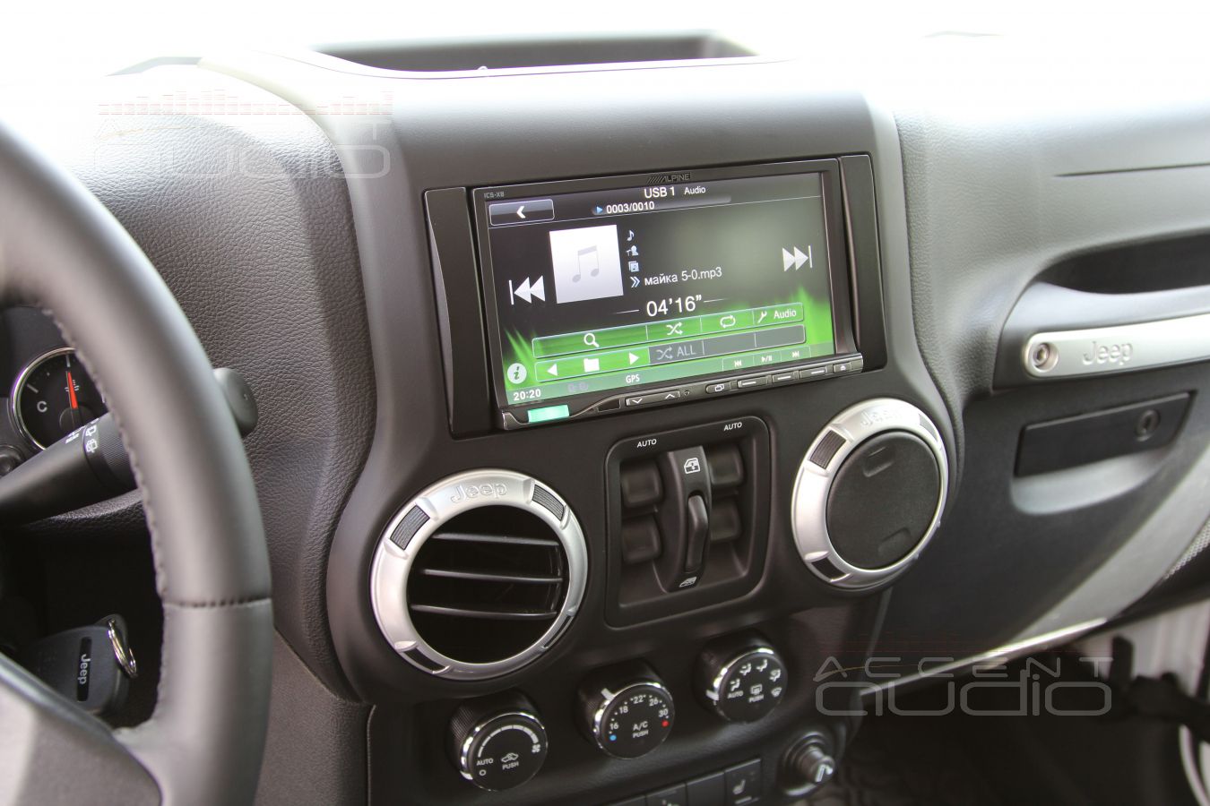 Услуги по установке компонентов аудиосистемы автомобиля