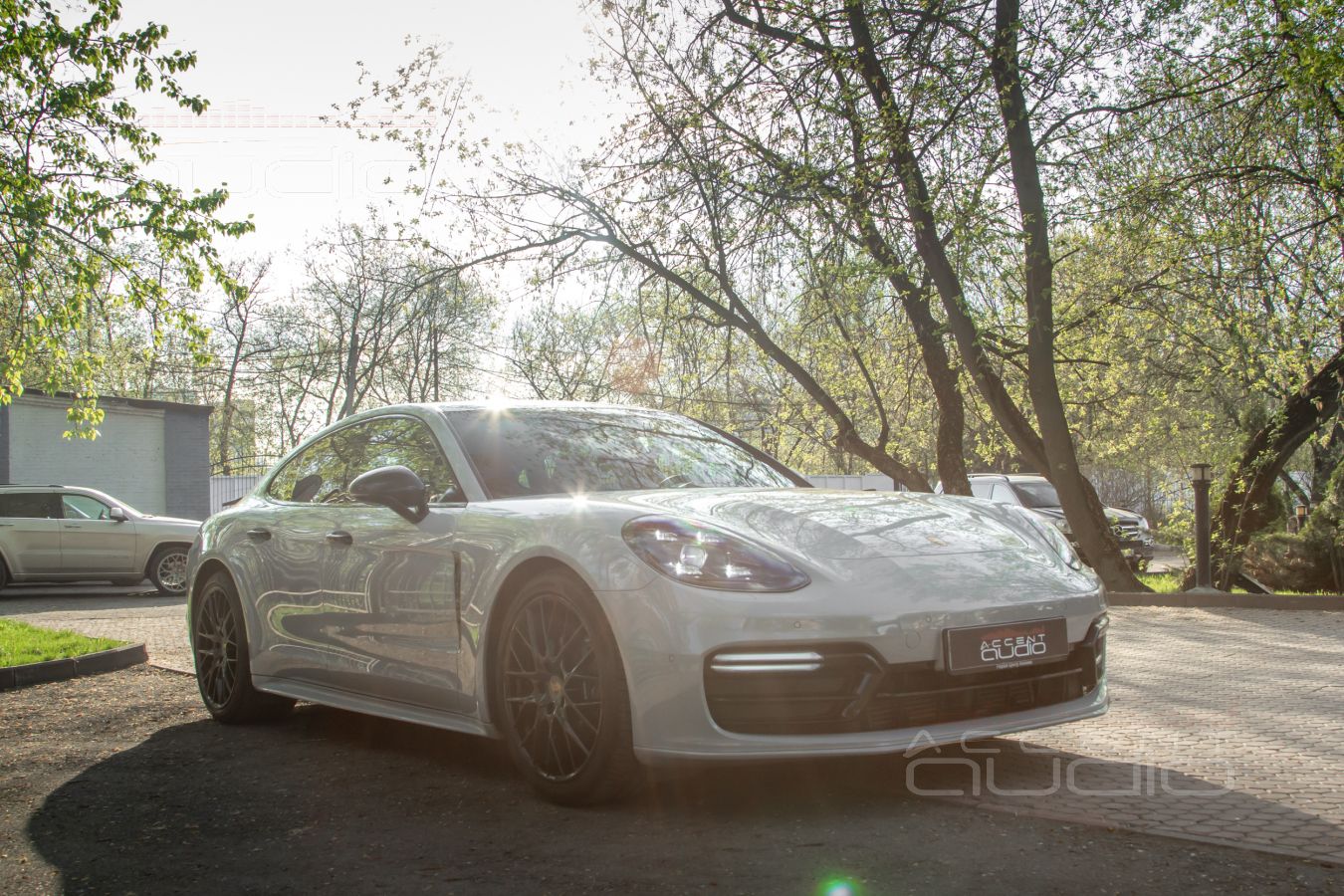 Держитесь, Патрики, завидуйте меломаны – музыкальная Panamera уже тут