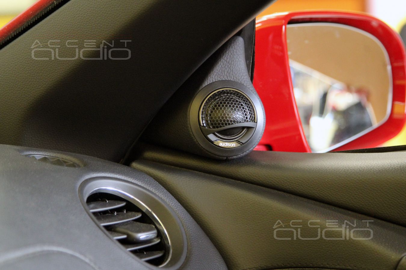 Подиумы под твитеры – штатно !