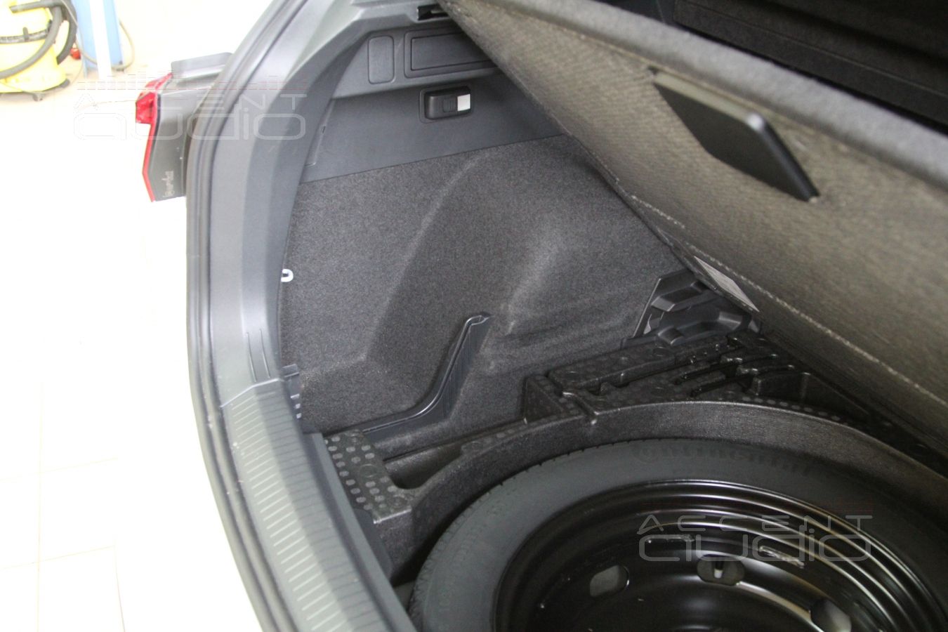 Разбираем новый Volkswagen Tiguan 2017: багажный отсек