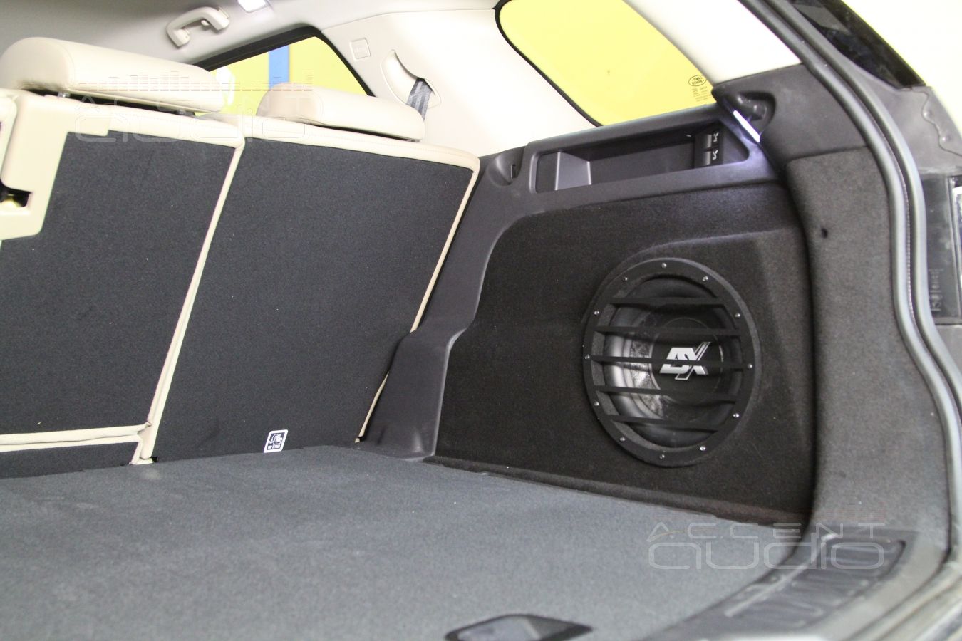 Выбор компонентов аудиосистемы в LandRover Discovery Sport