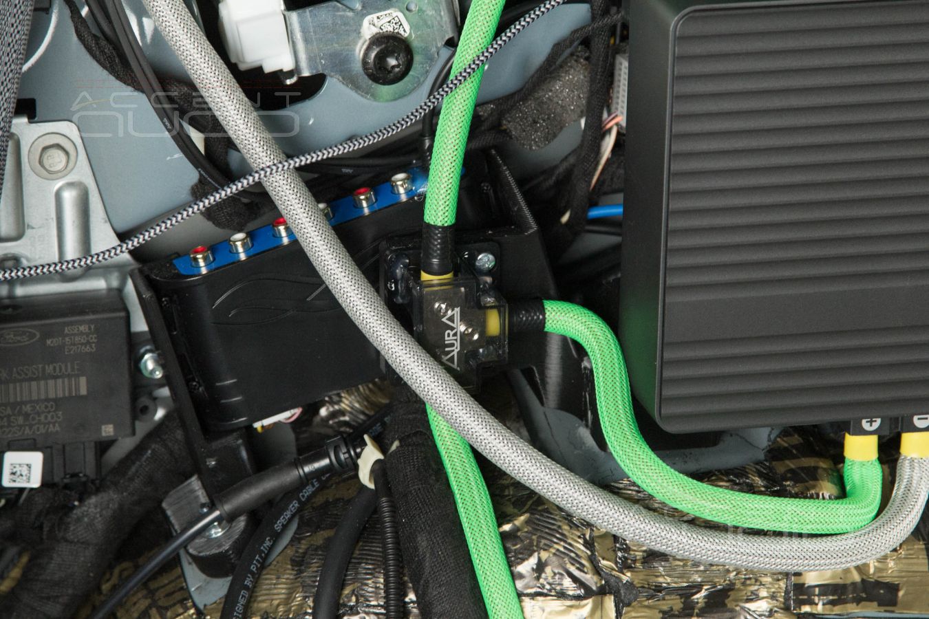 Скрытый 3D монтаж усилителей в Ford Bronco Raptor  – лучше, чем с завода