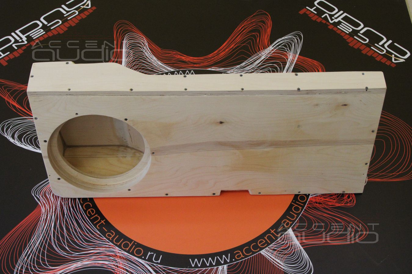 А как так сделан этот сабвуфер ?