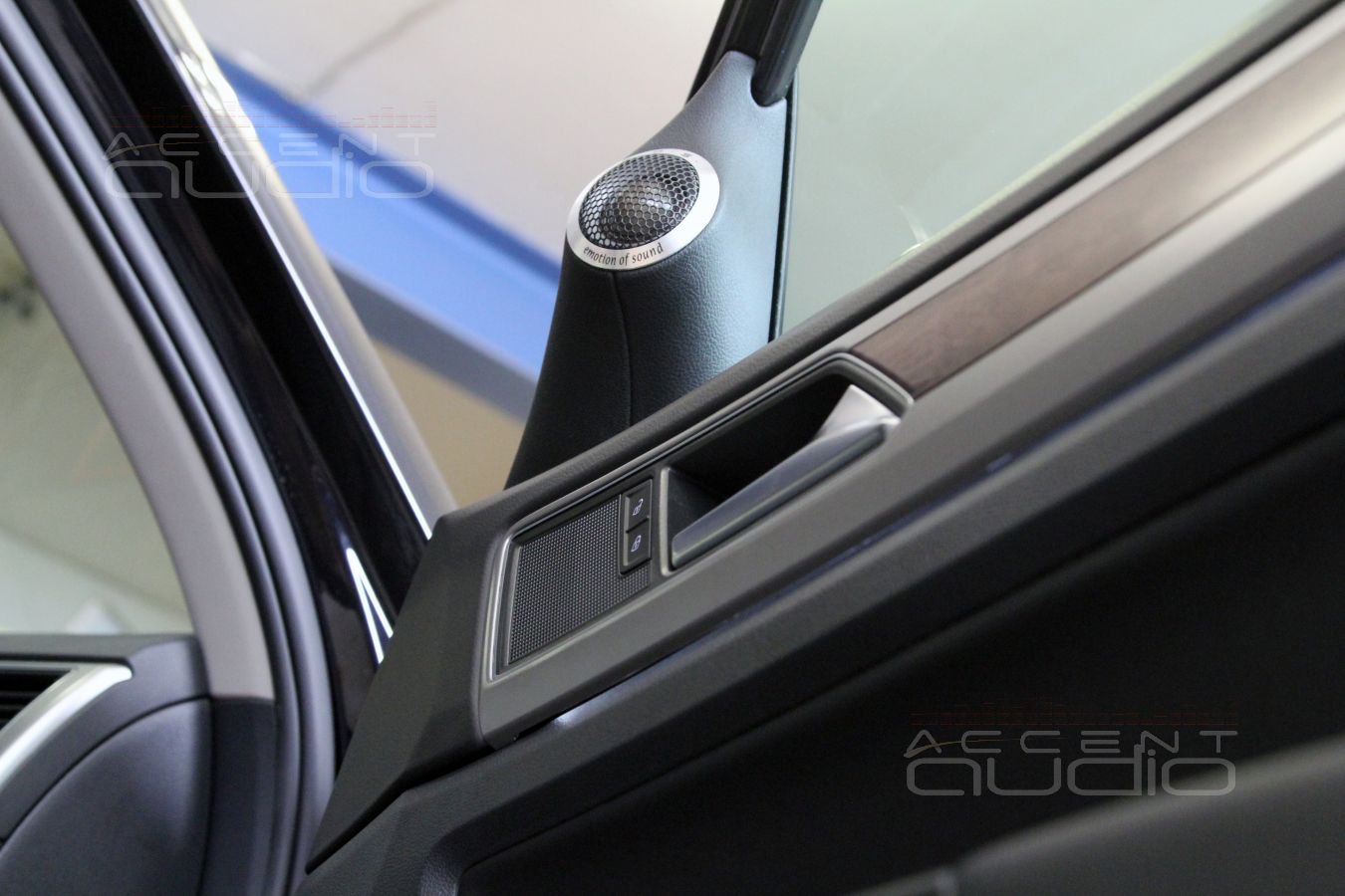 Новая акустика для Teramont: подиумы под твитеры E.O.S