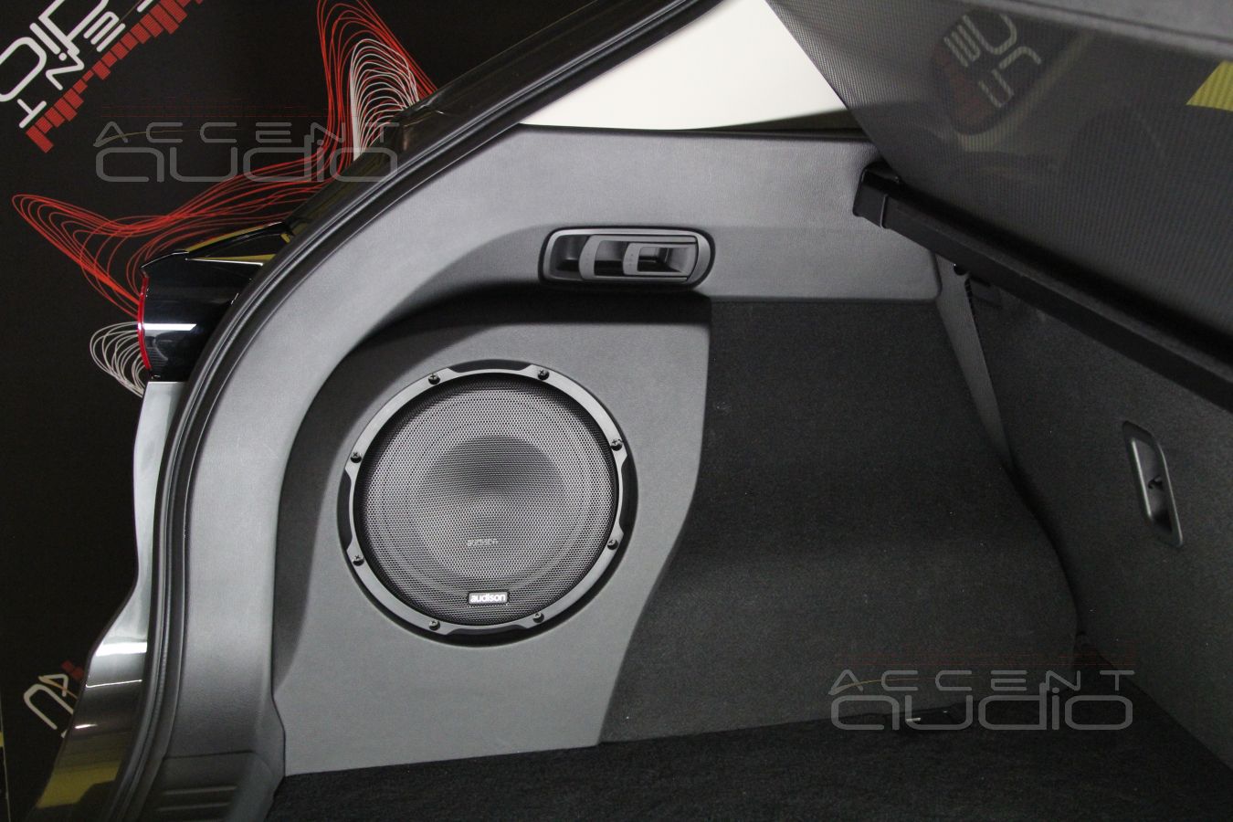 Новый встроенный сабвуфер – специально для Mazda CX 5 2019