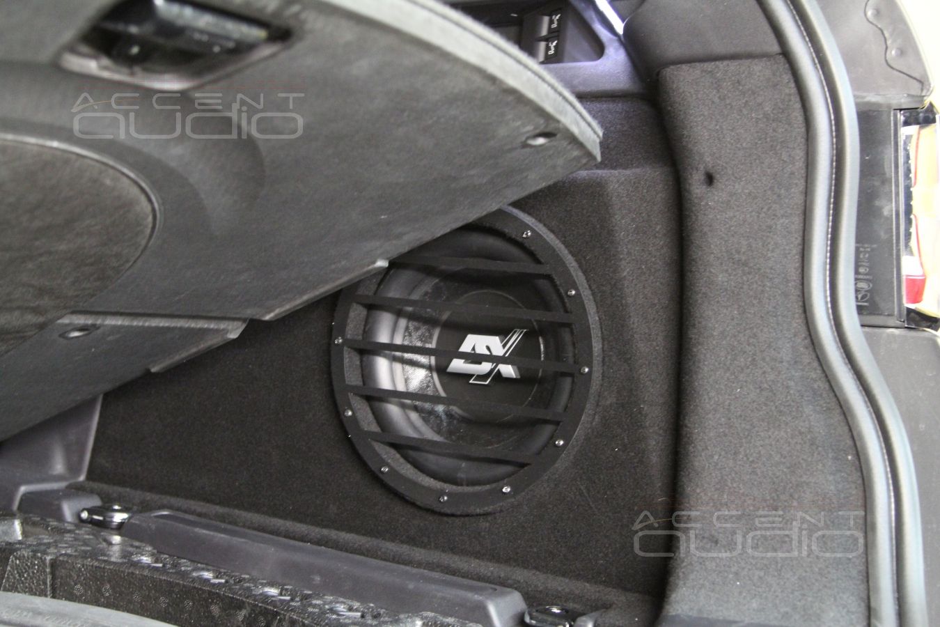 Выбор компонентов аудиосистемы в LandRover Discovery Sport