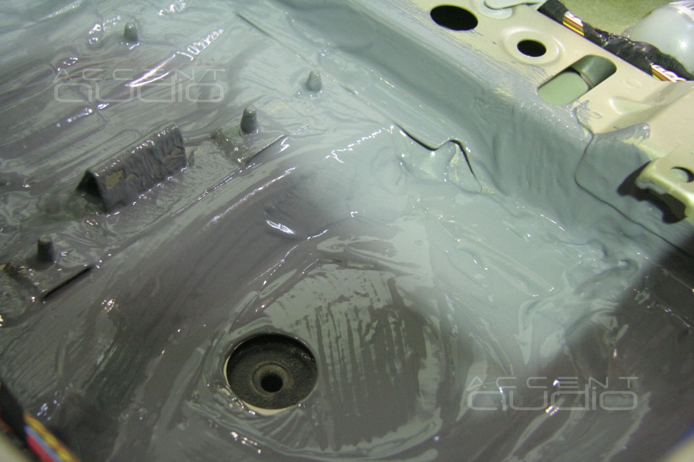 Установка мидбасов в штатные места BMW 523i F10