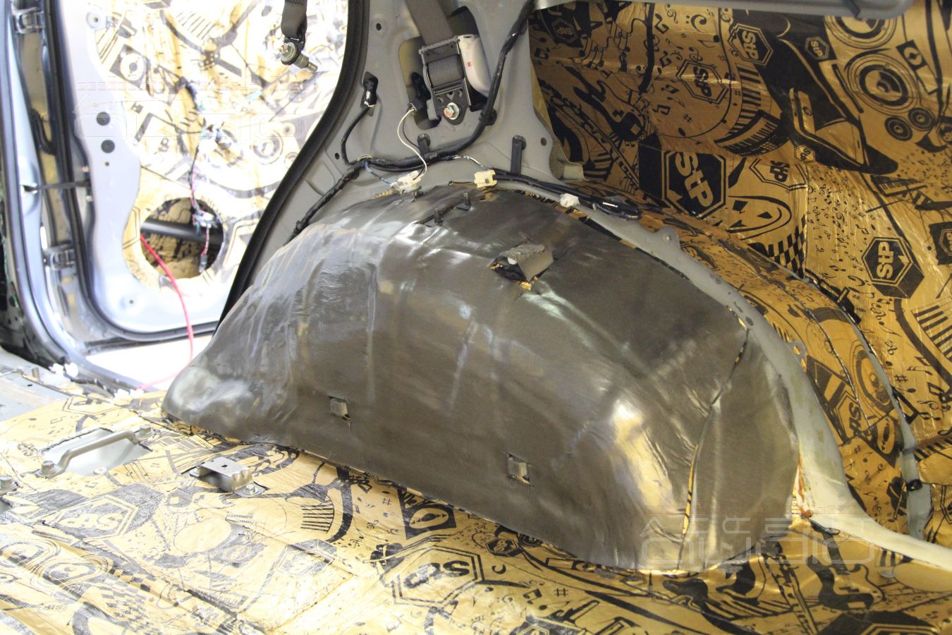 Про тепло-шумоизолирующий слой STP Сплен 300.