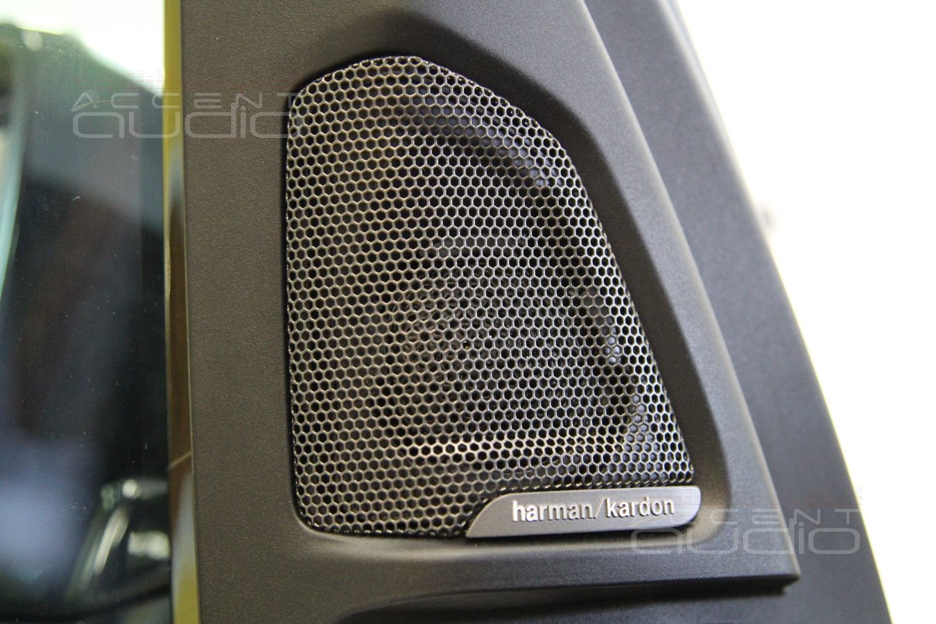 Установка твитеров Eton в штатные места BMW X5