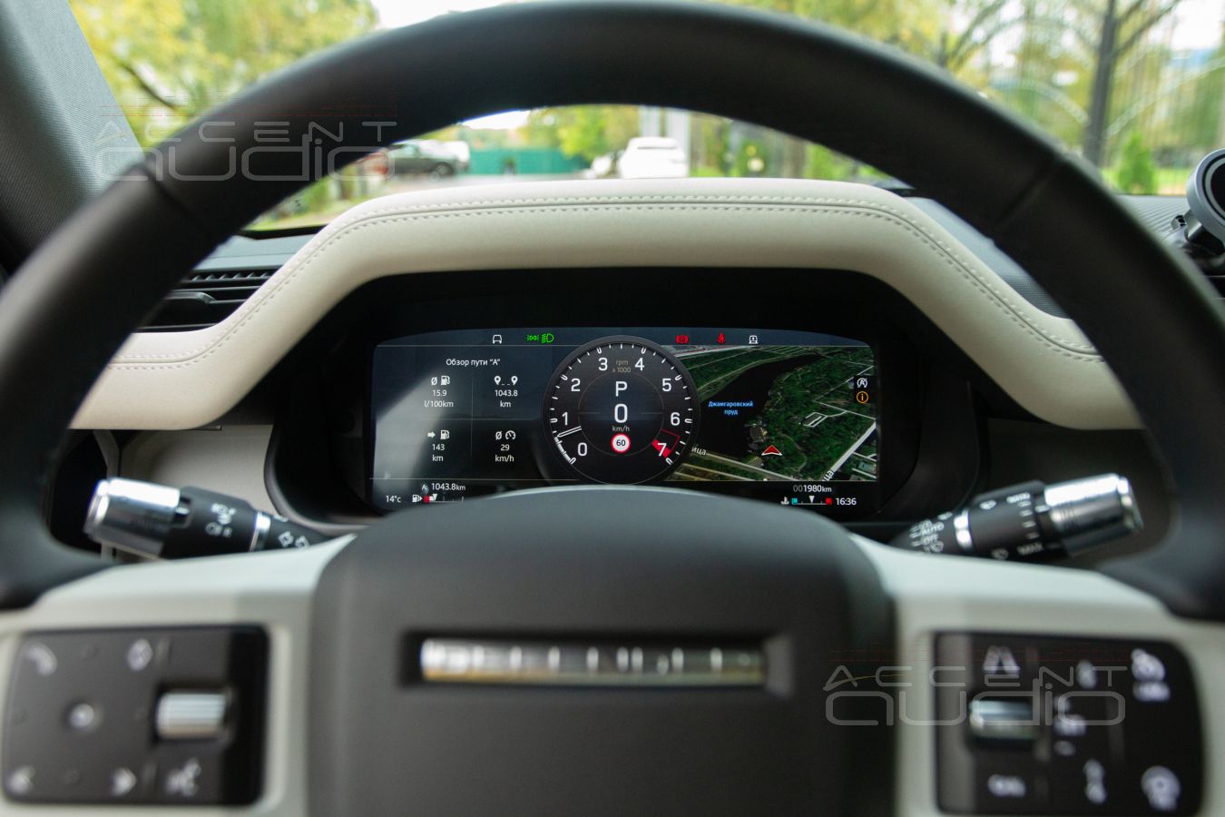 Результат модернизации ужасного Meridian до настоящей аудиосистемы в Land Rover Defender