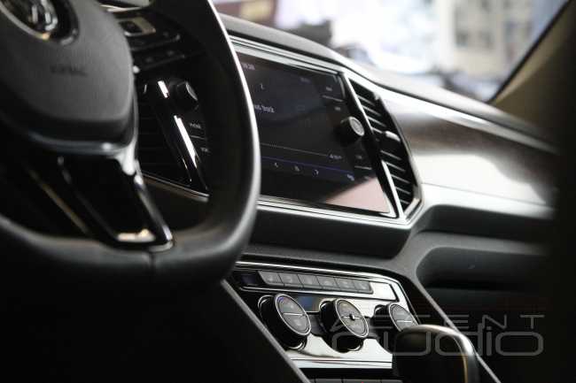 Большому брату сабвуфер надо: настоящий звук для Volkswagen Teramont !