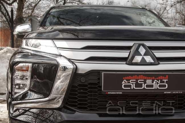 Нескромный звук в скромном Mitsubishi Pajero Sport 