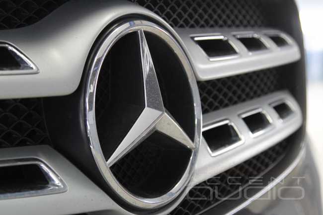 Mercedes-Benz GLA новый звук в правильном кузове и slim версии компонентов