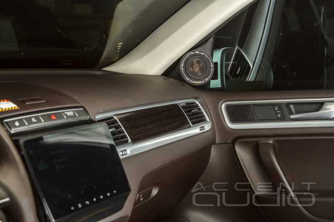 Volkswagen Touareg NF: необходимо и достаточно. Модернизация аудиосистемы.