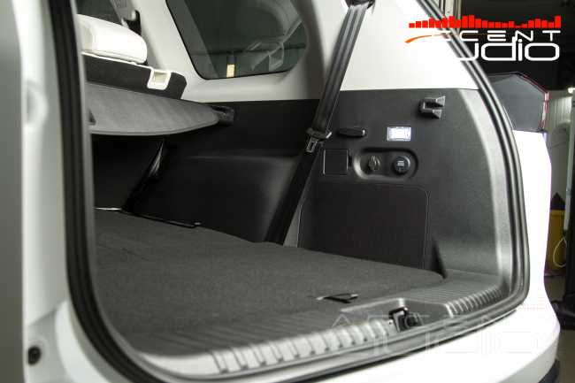 Наши решения для Chery Exeed: интеграция сабвуферов и не только