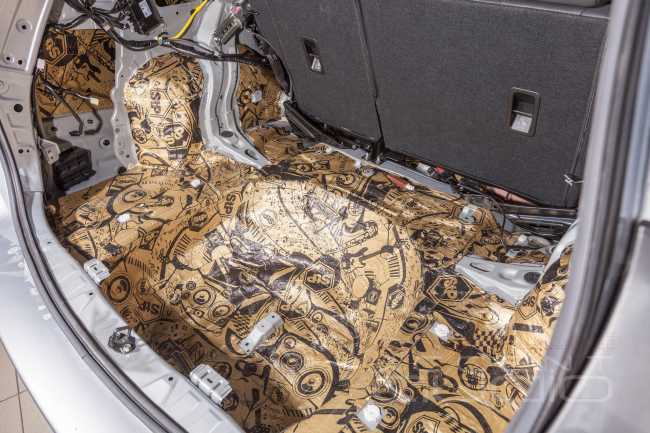 Серьезный звук в новом Subaru Forester