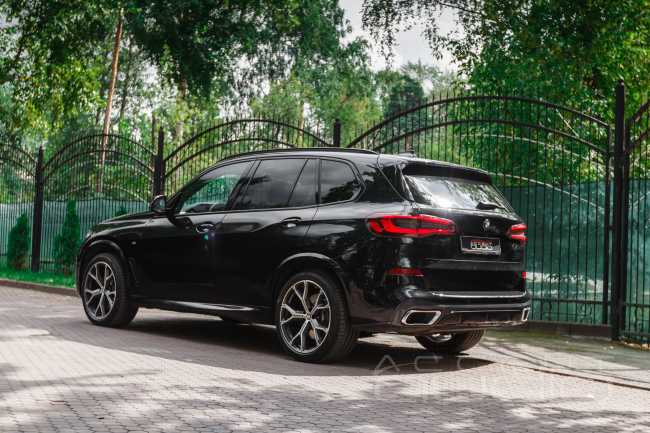 Новому BMW X5 - новый звук !
