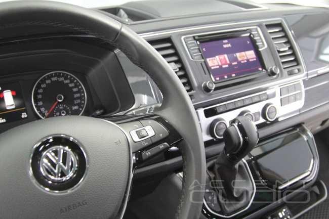 Volkswagen Multivan шумоизоляция и эффективная модернизация аудиосистемы за минимальные деньги