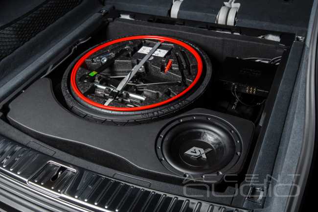 Штатная премиум аудиосистема в новом Porsche Cayenne Coupe