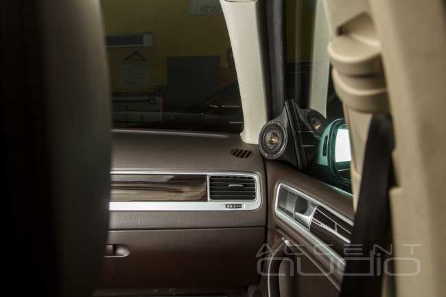 Volkswagen Touareg NF: необходимо и достаточно. Модернизация аудиосистемы.