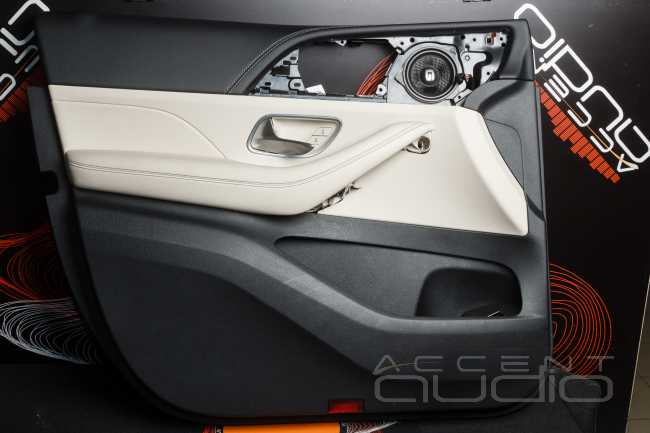 Лучшая замена Burmester: новая аудиосистема для Mercedes-Benz GLE