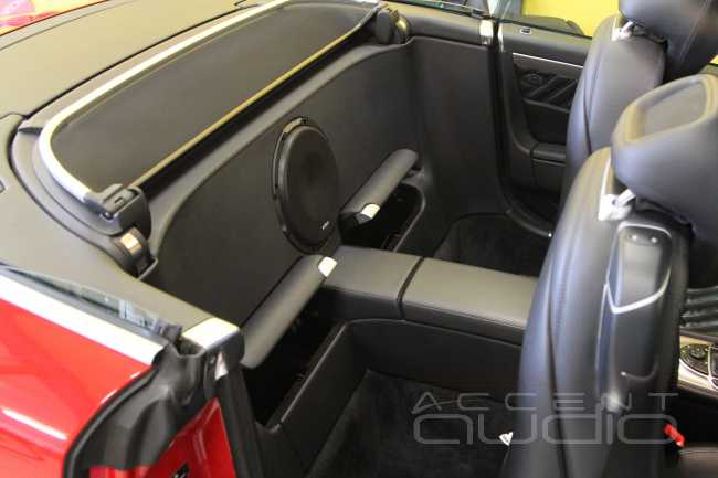 Отбрасывая все лишнее от HarmanKardon: новый звук Audison в Mercedes-Benz SL350