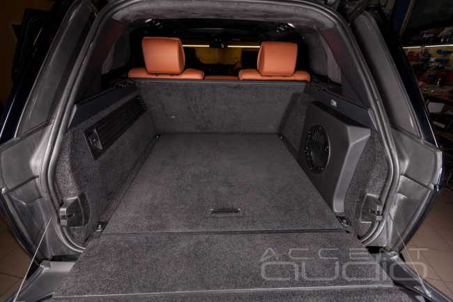 Hi-End штатно: аудиосистема премиум класса вместо Meridian