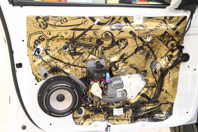 А что ещё можно сделать со звуком в Skoda Yeti?