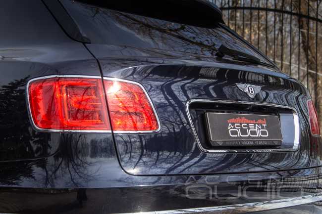 Bentley Premium Sound System, вместо жалкой заводской пародии 