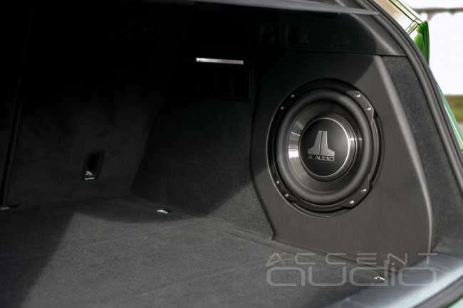 Новый звук в новый Audi Q5 – ярко, стильно, громко !