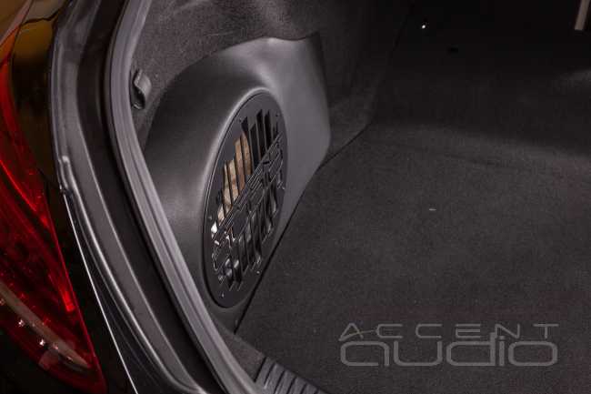 Бюджетно – значит отлично: новый звук в Mercedes-Benz W205