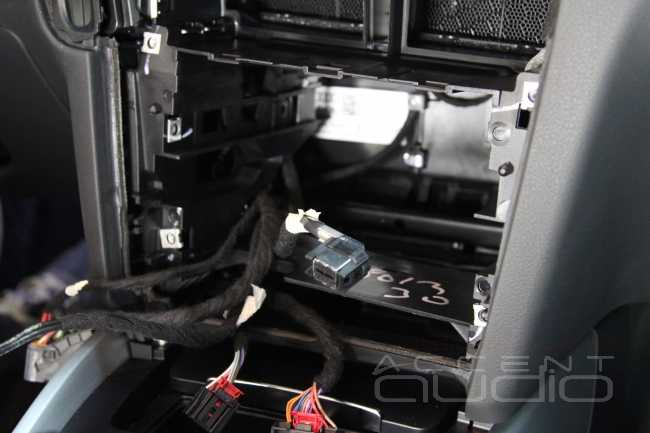 Установка Alpine X701D-A в новый Audi Q5 2016