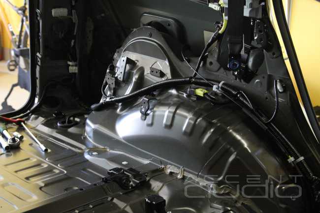 Замена магнитолы в Toyota Land Cruiser Prado 150