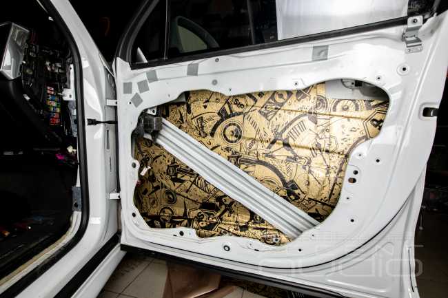 Цифровой Hi-End для Porsche Cayenne
