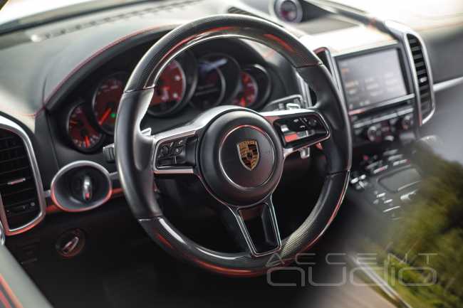 Цифровой Hi-End для Porsche Cayenne