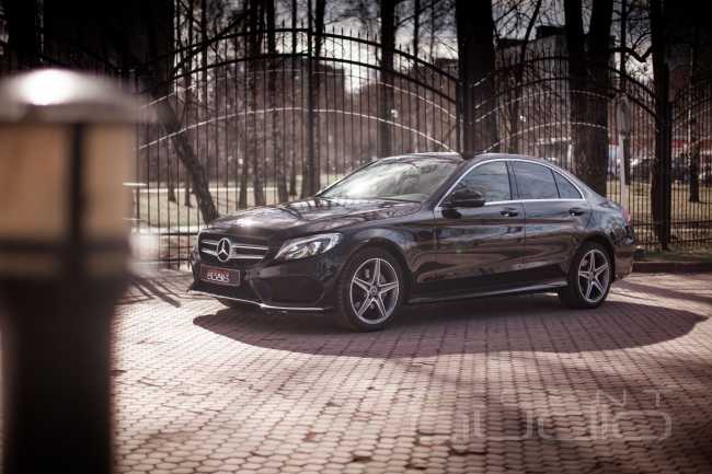 Бюджетно – значит отлично: новый звук в Mercedes-Benz W205