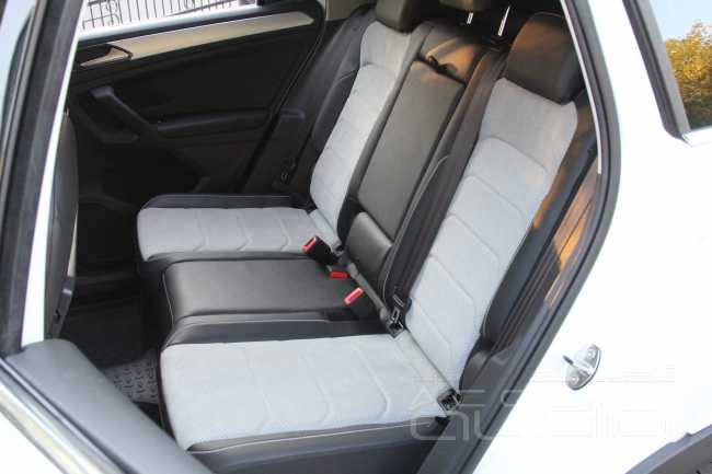 Перешив сидений в новом Tiguan и модернизация аудиосистемы Composition Media 