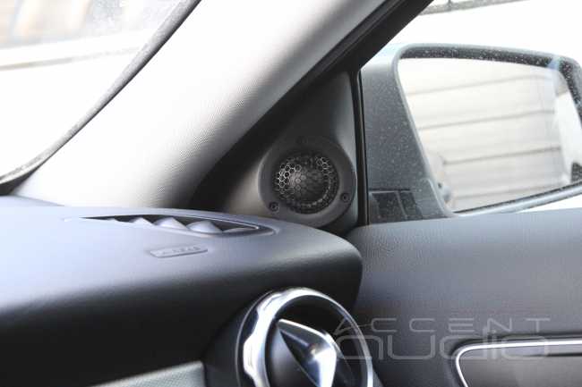 Mercedes-Benz GLA новый звук в правильном кузове и slim версии компонентов