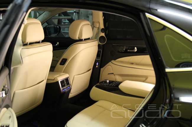 Роскошь звука для задних пассажиров Hyundai Genesis