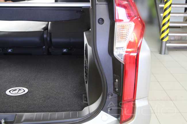 Mitsubishi Pajero Sport 2018 и Focal универсальная система