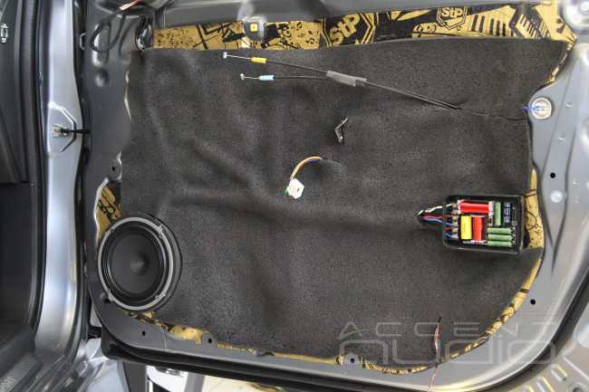 Модернизация аудиосистемы и шумоизоляция нового Mitsubishi Pajero Sport