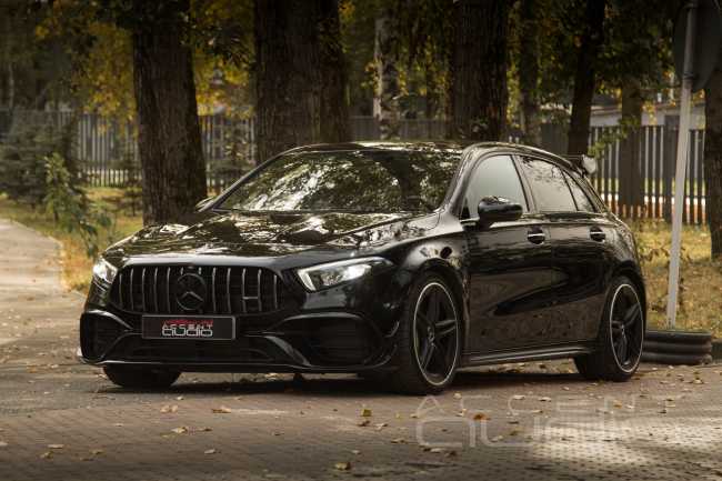 Бешеная табуретка со звуком: чёткий кач в новом Mercedes A 45