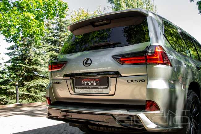 Надежная роскошь: звук в Lexus LX570 без компромиссов