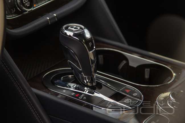 Bentley Premium Sound System, вместо жалкой заводской пародии 