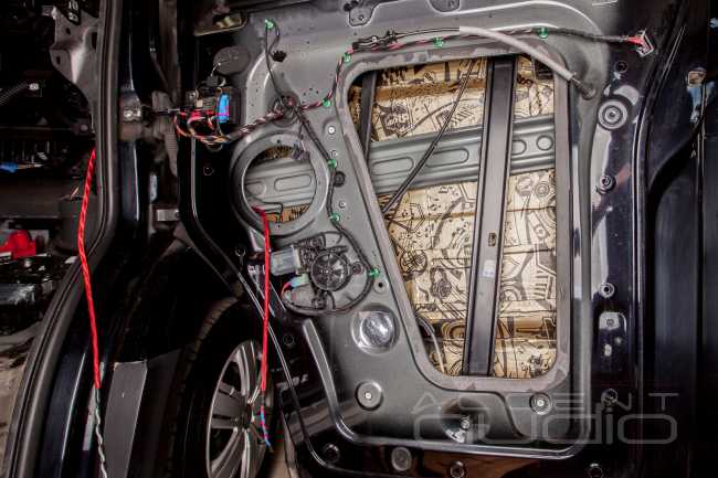 Тяжелая артиллерия: премиальный звук в Volkswagen Crafter