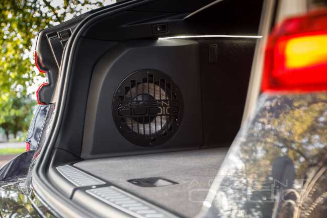 Мягкое и живое: аудиосистема под блюз и джаз в BMW GT5