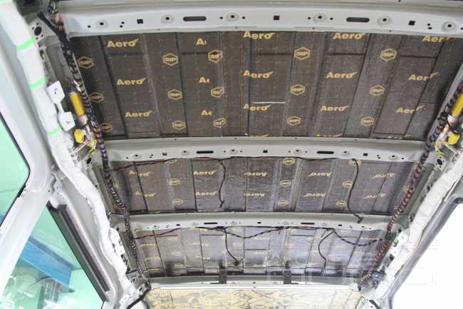 Volkswagen Multivan шумоизоляция и эффективная модернизация аудиосистемы за минимальные деньги